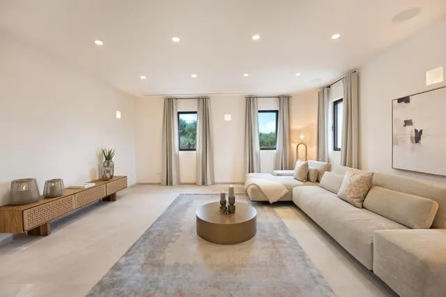 Townhouse for sale in Ses Salines, Mallorca — photo 9