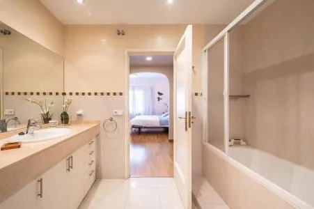 Flat - Palma de Mallorca (Centro), Built Surface 214m2, 5 Bedrooms, 3 Bathrooms, Lift. — photo 10