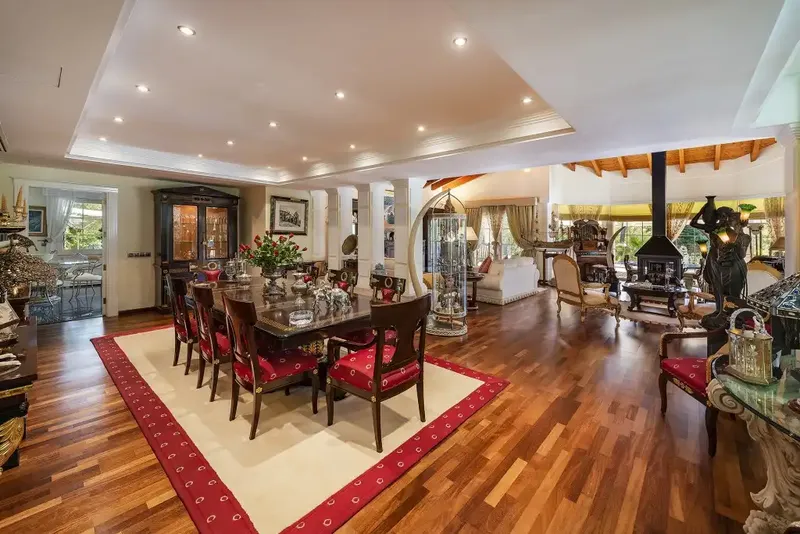 This wonderful finca, for sale near Binissalem, occupies a plot of about 87,000 m2, and features luxurious facilities, including a — photo 9