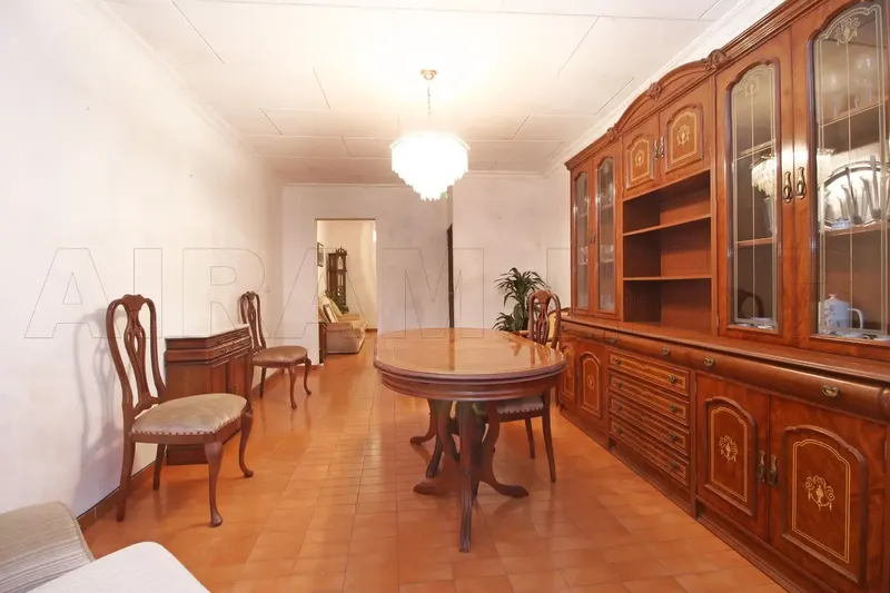This 188 m² property on a 107 m² plot represents an exceptional opportunity in consolidated urban land for those — photo 7