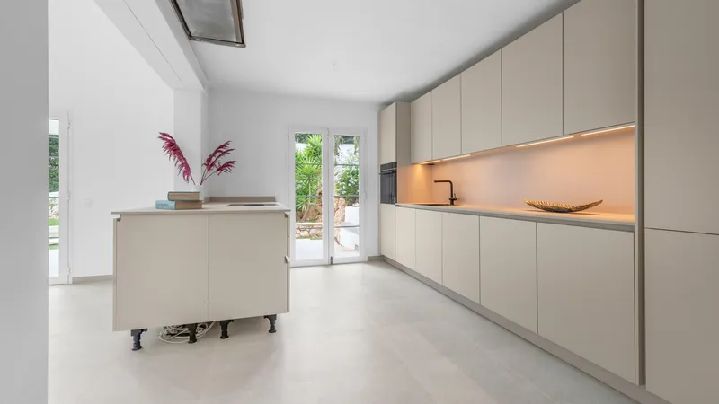 Charming villa in Santa Ponca with large garden and privacy — photo 4