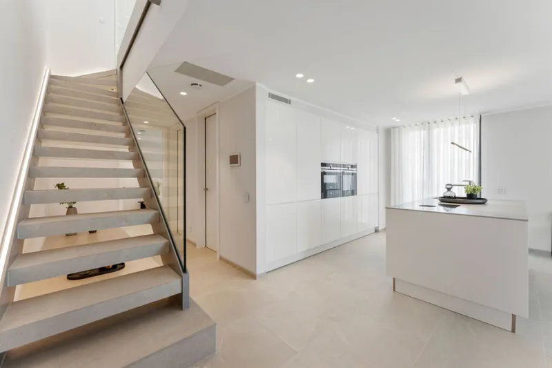Spectacular Duplex Penthouse with Panoramic Views of Palma's Harbor, Cathedral, Sea and Mountains - Living Area (15475) — photo 10