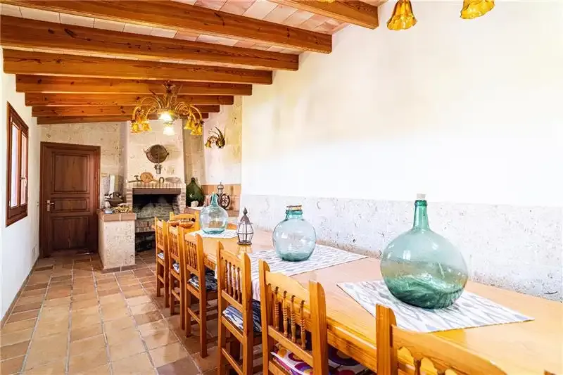 Detached house with pool on plot of approx. 453m2, 334m2 approx., 3 living rooms, fireplace, furnished and equipped kitchen with wood oven and bar — photo 9
