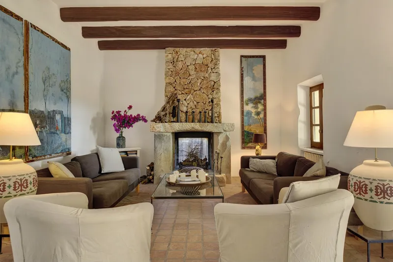 Historic stone finca with traditional character near Felanitx — photo 10
