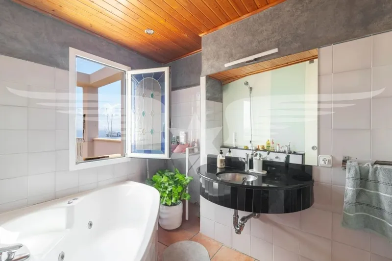 El Terreno I Sea view penthouse with large terrace — photo 9