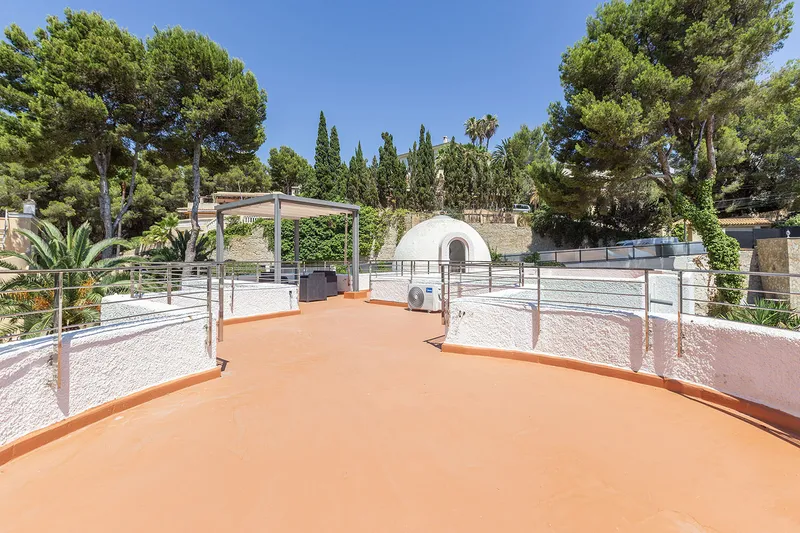Mediterranean tower villa with roof terrace in a popular residential area — photo 3