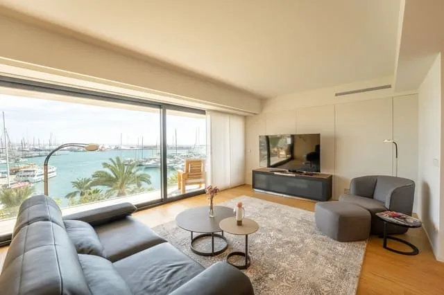 Flat for sale in Cort, Palma de Mallorca — photo 2