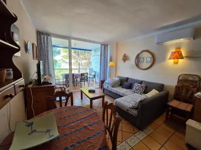 Apartment in Calvià (Santa Ponsa) with 45 m² built surface, 5 m² terrace, 1 room, 1 bathroom, 15... — photo 4