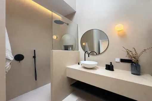 Sineu , Designer townhouse with a pool, garden, terraces, and 2 bedrooms in Sineu — photo 12