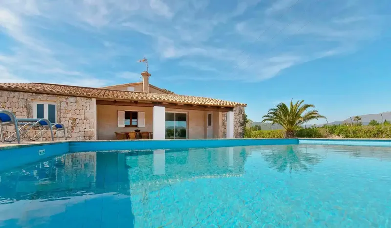 Fantástica finca con encanto mediterráneo en alquiler en Pollenca.Detalles de la propiedad:.Situación: Pollenca, norte de Mallorca.Terreno:  — photo 6
