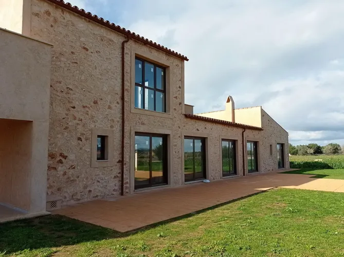 Ground-level new build finca with all extras and pool between Es Llombards – Santanyi — F 150 CM — photo 9
