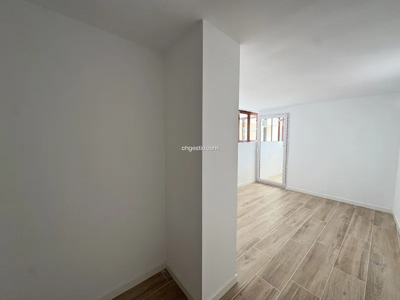 Commercial premises in Campos — photo 8
