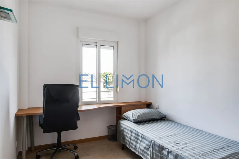 Apartment with terrace in school area — photo 12