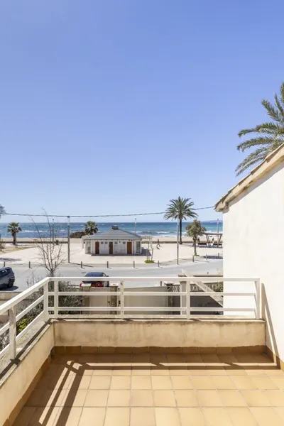 Mallorca Next Properties - Exclusive villa in front of the beach — photo 4