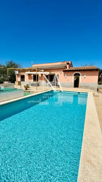 Chalet for sale in Mallorca, located just a few minutes from Inca, in a privileged environment of absolute tranquility. — photo 1