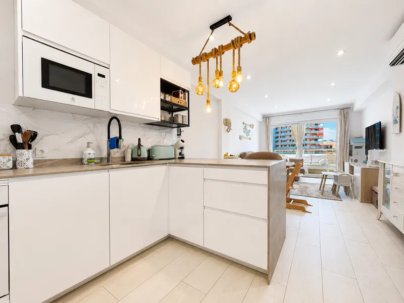 Modern apartment fully renovated with partial sea views next to Port Adriano Mas — photo 2