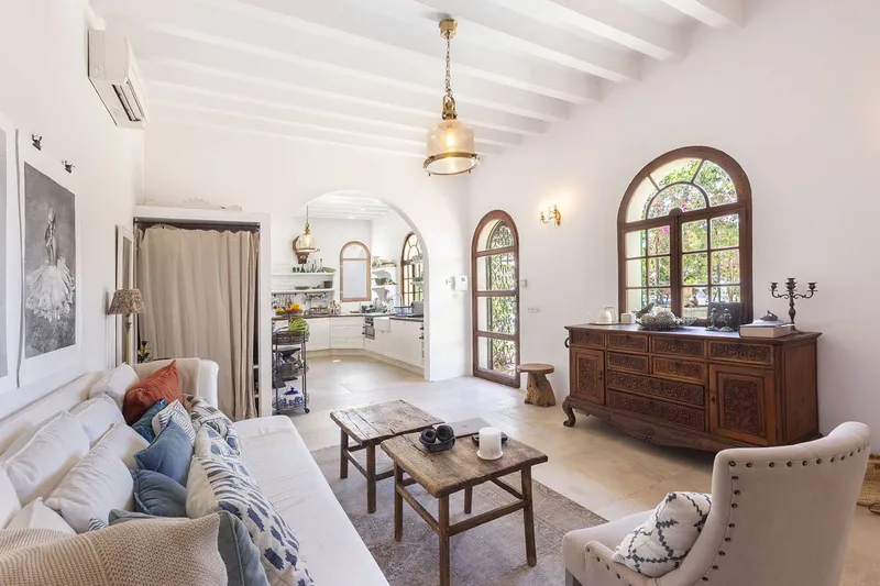 Beautiful villa in a quiet residential area near Palma — photo 6