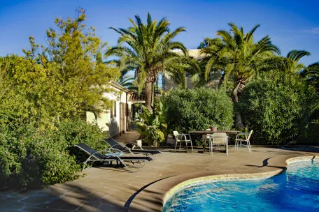 Beautiful renovated finca with pool and holiday rental license near Llucmajor — photo 1