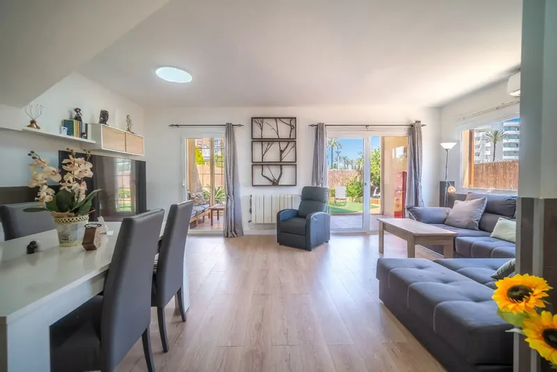 Cozy townhouse in Puerto Alcudia, in the area of the Alcudia lake, with 148 m2 built and large private garden with barbecue. — photo 3