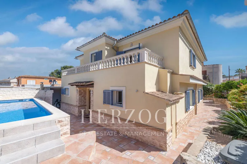 Modern renovated family villa with pool in a quiet location in Paguera — photo 5