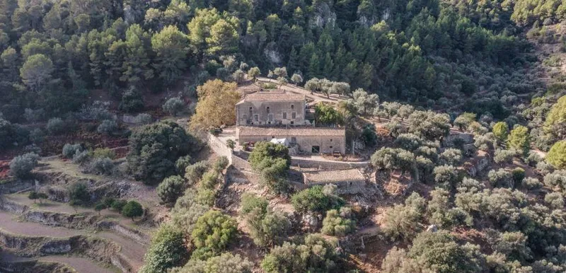 Historic estate with defense tower and 311 hectares with sea views near Estellencs — photo 5