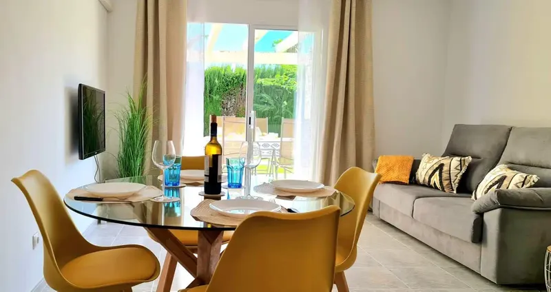 Apartamento con piscina en alquiler en Calle Pins 1 — photo 10
