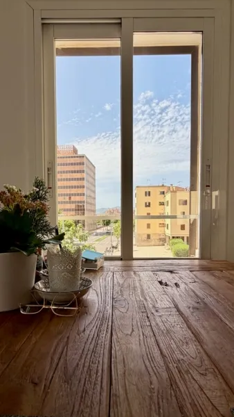 Palma apartment steps from the beach with cathedral & sea views — photo 5