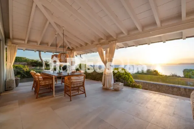 Detached house in Badia Blava-Badia Gran-Tolleric — photo 1