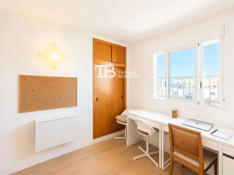 Taylor Building Real Estate presents exclusively this magnificent flat in El Molinar, one of the most sought-after areas of Palma, known — photo 9