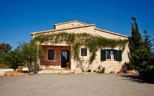Finca in Es Llombards – with ETV license and 14,100 m² plot — photo 12