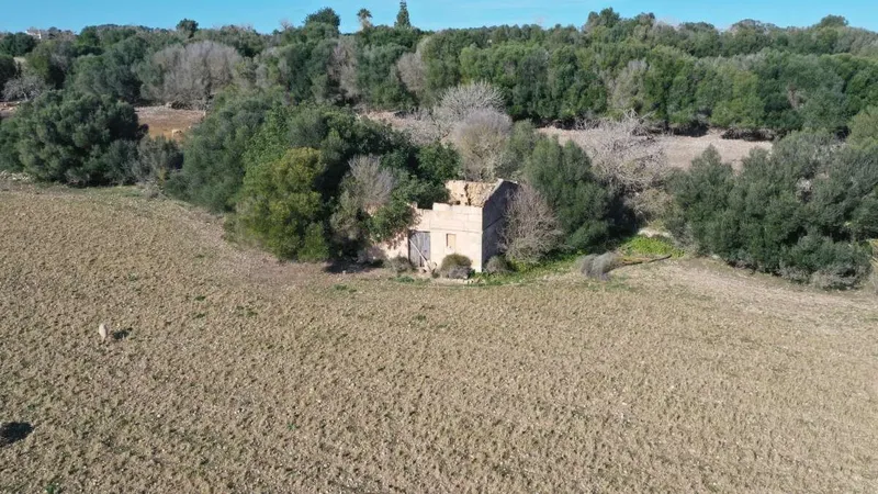 Nice plot in a quiet area on the outskirts of Petra — photo 1