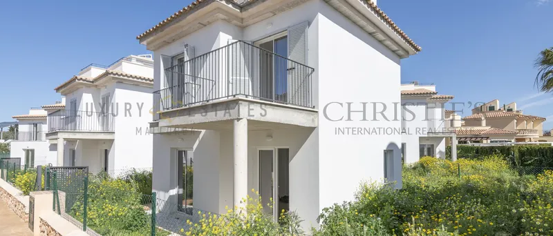 Ready to move in villa in Sa Rapita in the south of Mallorca with partial sea views — photo 10