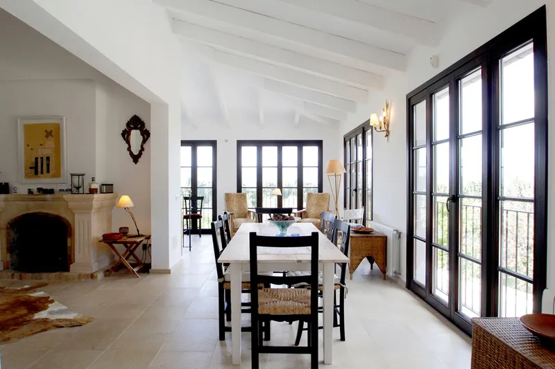 Charming and beautiful country house with 4 bedrooms, pool, garden, sea view in Alcudia — photo 6