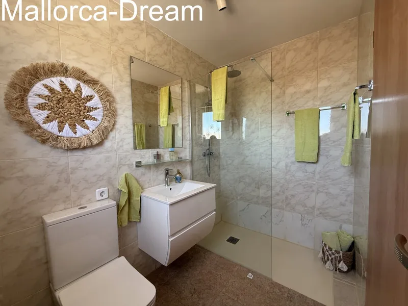 Cala Mandia: Exclusive Penthouse with Sea Views and Private Rooftop Terrace – Just a Short Walk from the Beach — photo 11