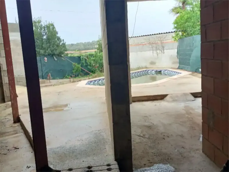 Casa de dos plantas en construcción del año 2023, con proyecto y licencia de obra — photo 5