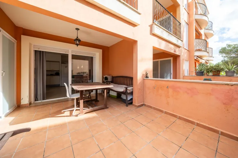 Functional apartment with pool and parking — photo 11