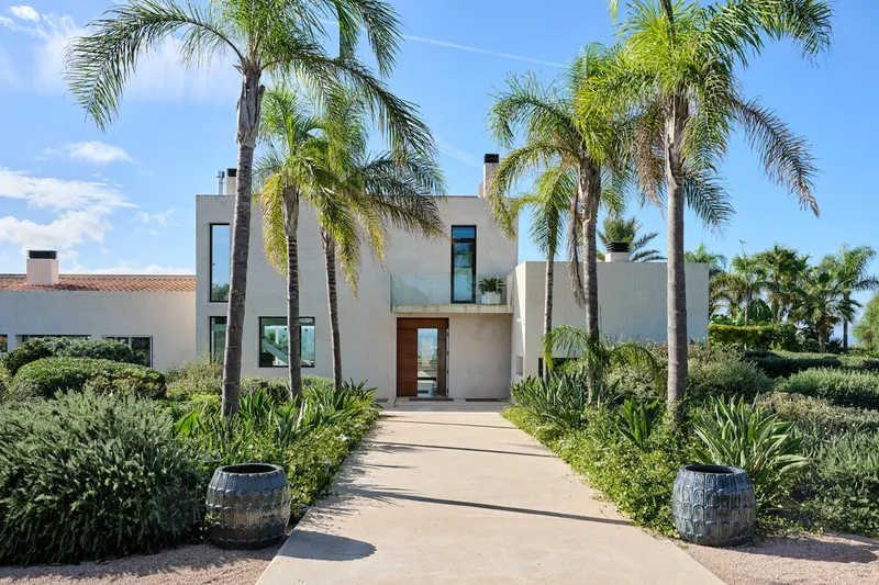 Mediterranean luxury villa with breathtaking views in Puntiró - Marcel Remus Real Estate — photo 12