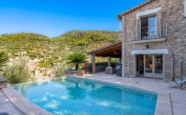 Stone house with panoramic views of Fornalutx — photo 1