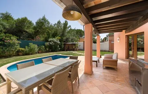3 Bedrooms in Santa Ponsa — photo 2