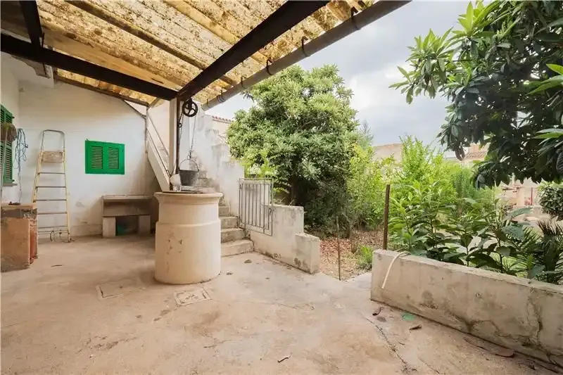 House in the village with terrace and garden, plot of approx. 490m2 — photo 2