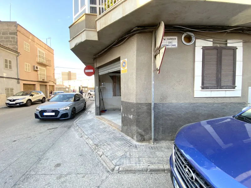 Garage for rent on Calle es Pla — photo 1