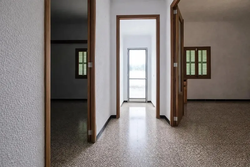 We present this charming ground-floor property with great potential, located in Son Amonda, one of the most sought-after and highly regarded residential areas — photo 10