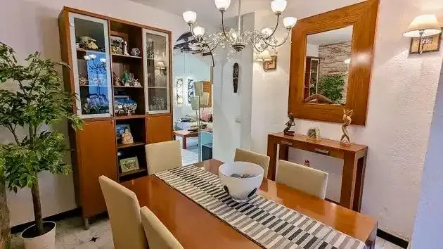 Discover this magnificent two-storey townhouse in the heart of Inca, just steps from the Teatro Principal and La Salle school — photo 7