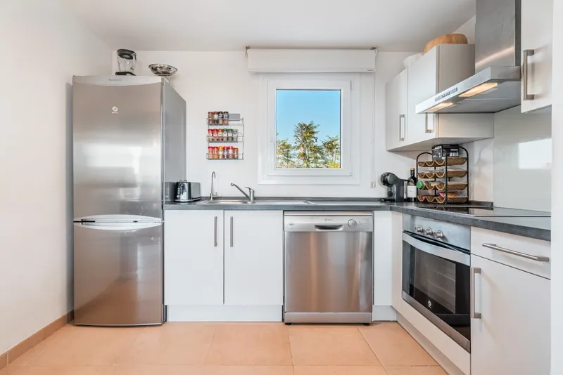 La Rapita gated complex apartment for sale with swimming pool and sunny terraces — photo 6