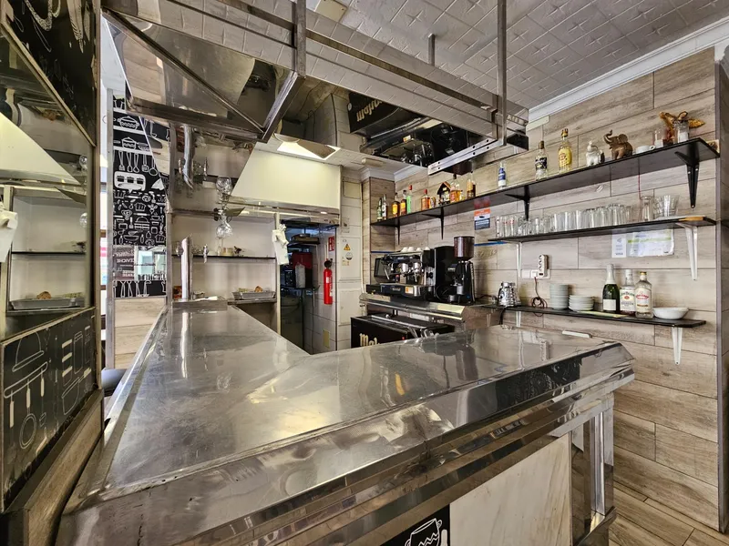 Commercial premises in Palma with bar license — photo 9