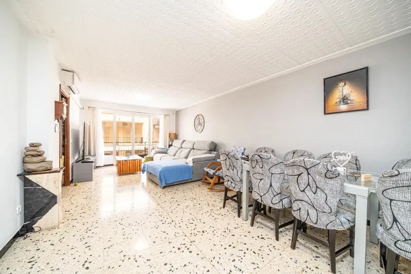 Spacious apartment in Cristo Rei with plenty of space and multiple possibilities — photo 9