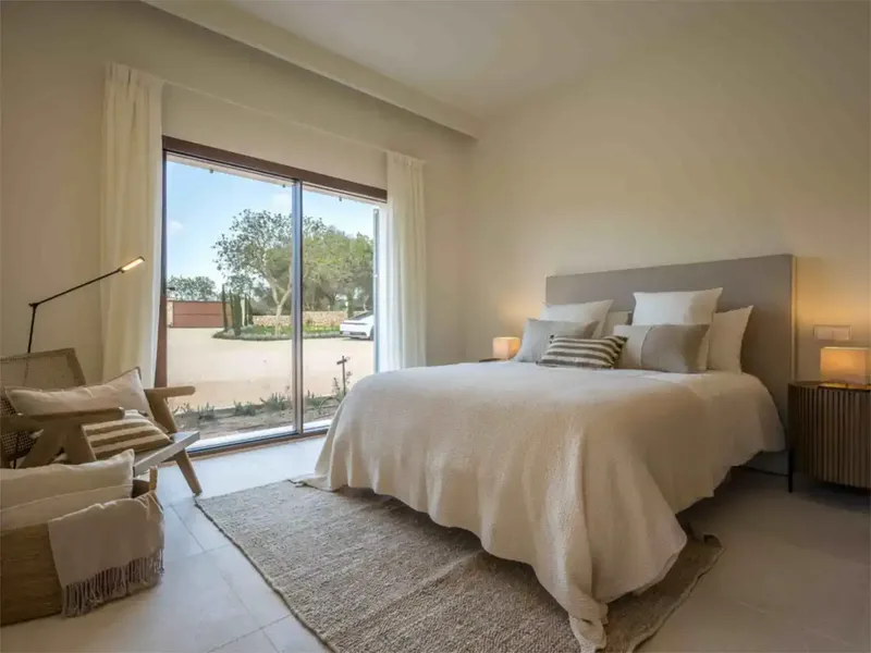 Discover this spectacular luxury villa located in a privileged setting near Santanyí. It sits on a 14,800 m² plot. This property perfectly c — photo 10