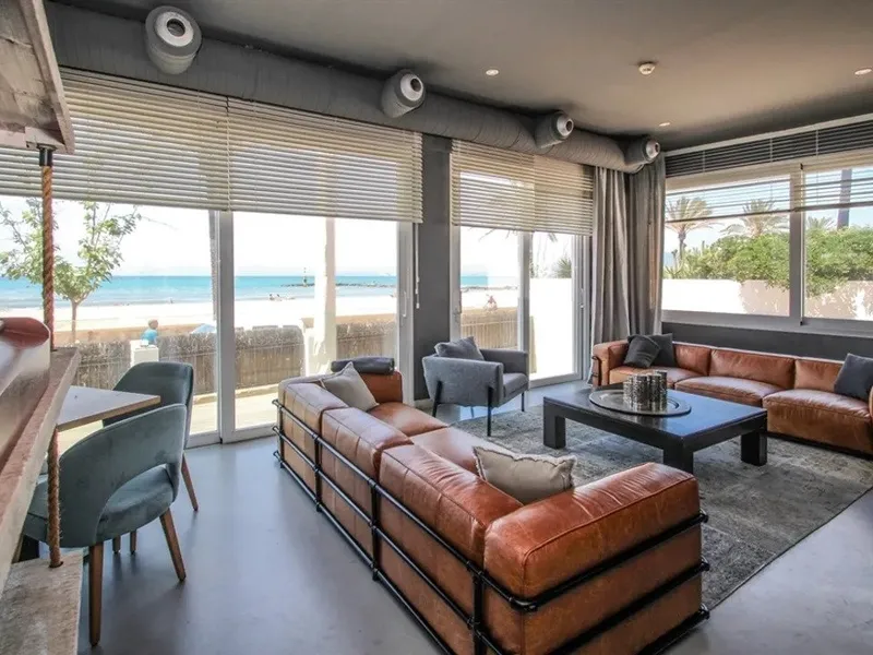 Dream villa in first sea line — photo 11