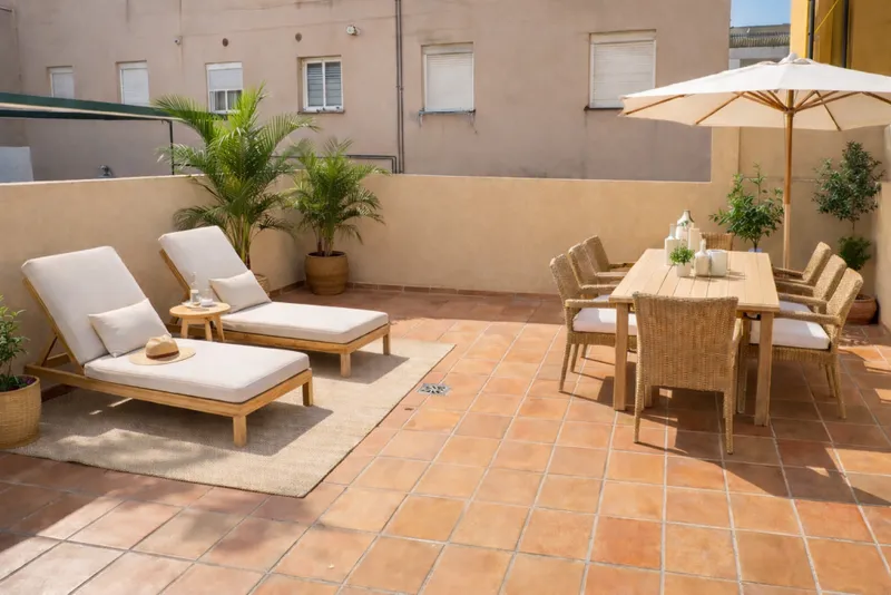 Ref 2103; House with terrace, storage room and garage parking space for rent in El Terreno — photo 1
