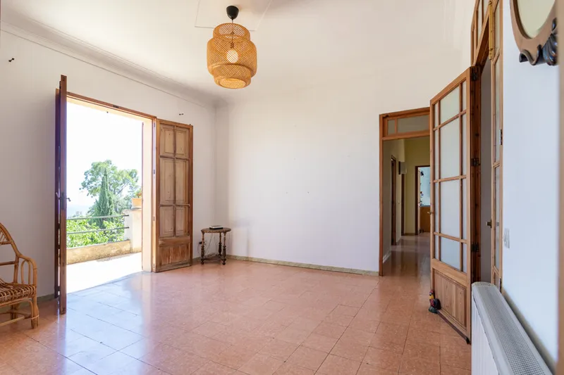 Fantastic Five-Bedroom House with Stunning Views in Genova - TEMPORARY CONTRACT, MINIMUM 6 MONTHS — photo 3